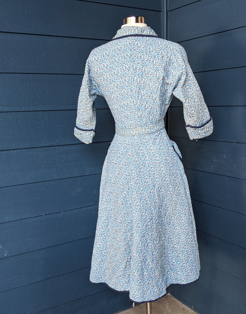 SOLD Vintage Kerrybrooke 1950s Dressing Gown/Robe - Picture 11 of 12